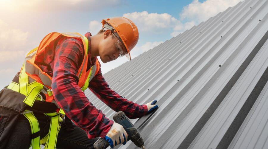 Expert Emergency Roof Repairs services in Thomasboro, IL